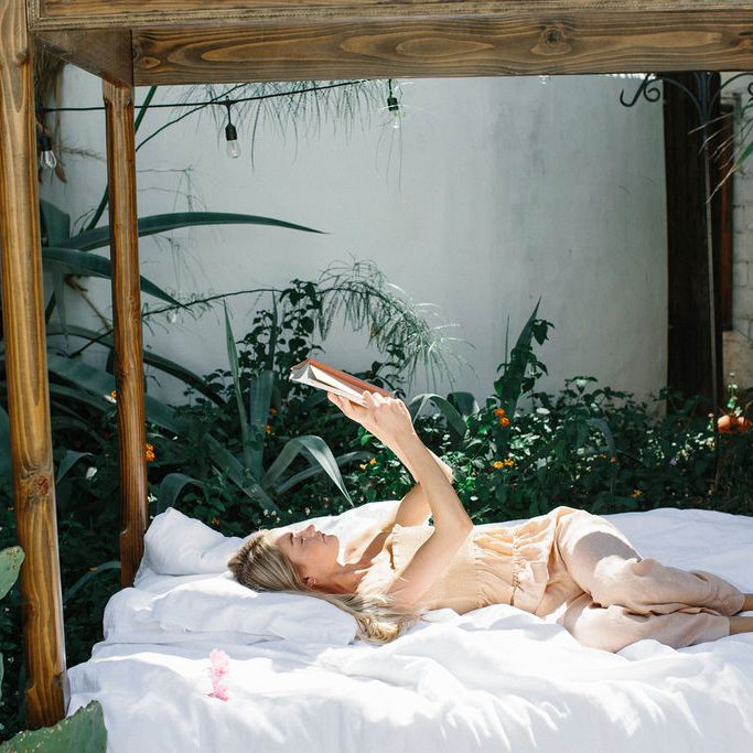 The Best Material For Comforters | The Top 5 Fabrics Ranked