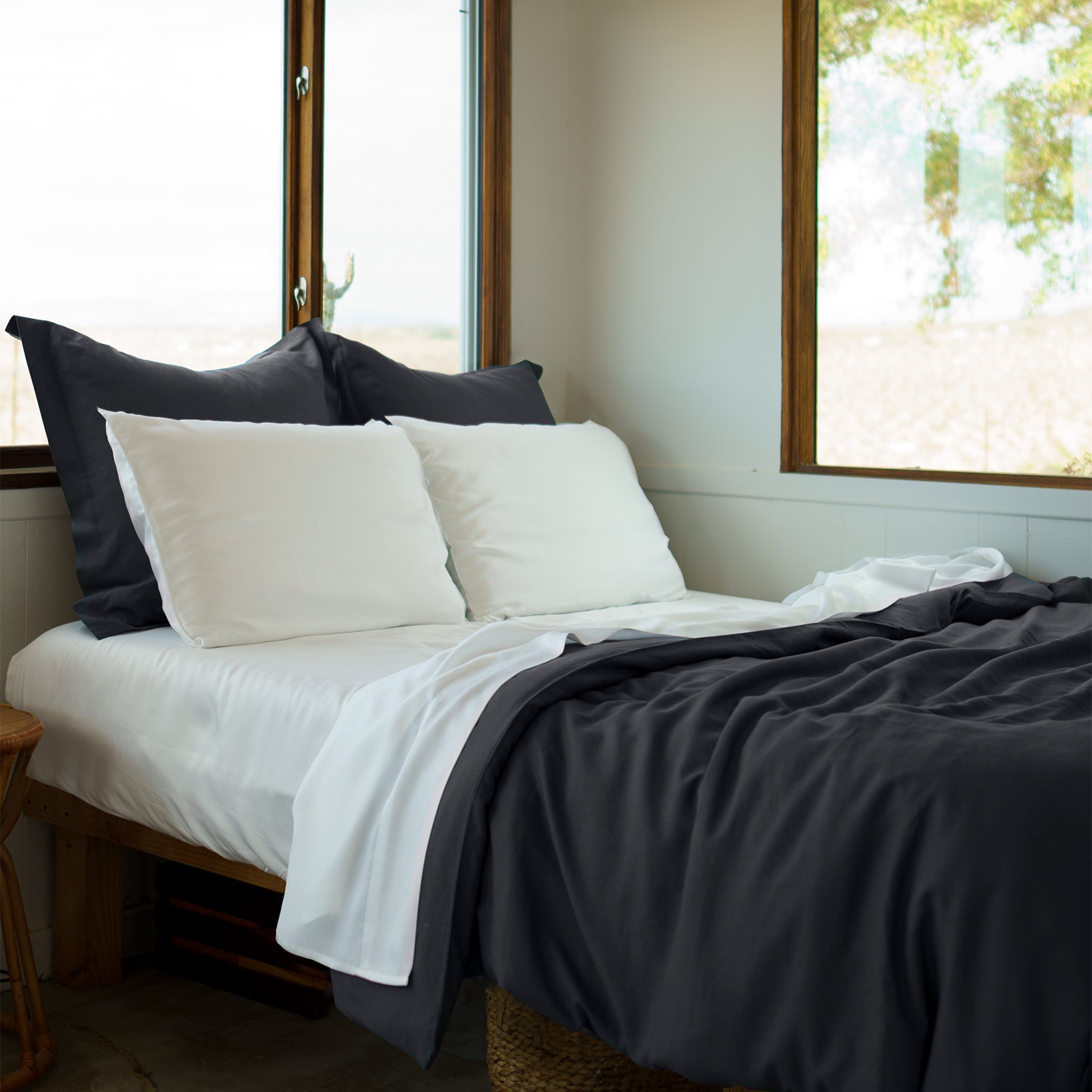 Grey bamboo linen duvet cover #color_dark-grey