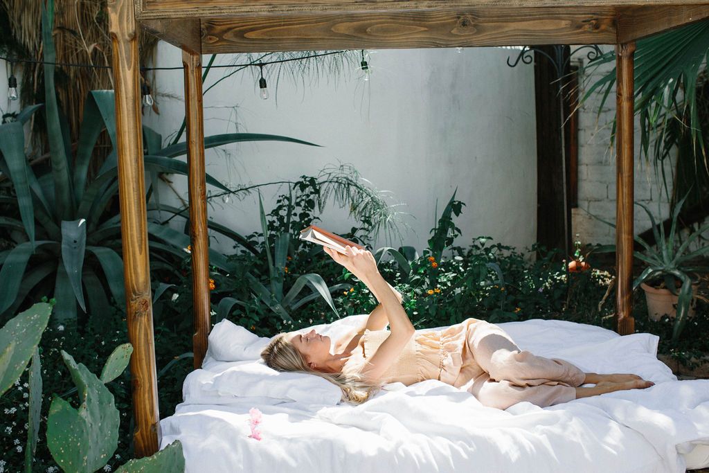 The Best Material For Comforters | The Top 5 Fabrics Ranked